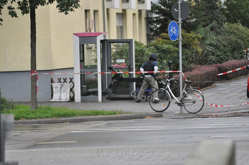 Kofferbombe entschaerft Koeln Graeffstr Subbelratherstr P094.JPG